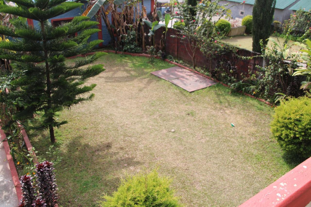 Geo Guest house Pokhara Extérieur photo