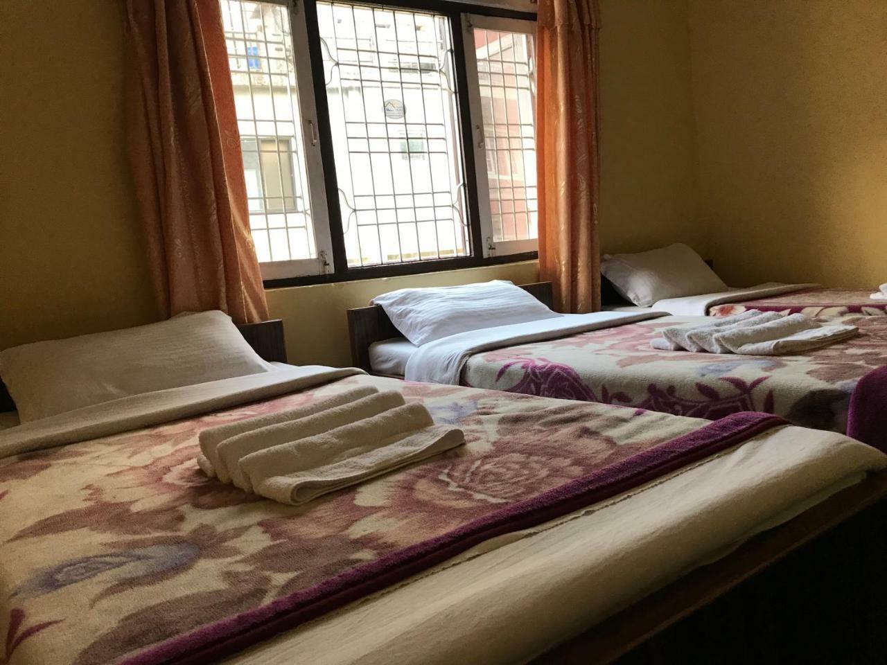 Geo Guest house Pokhara Extérieur photo