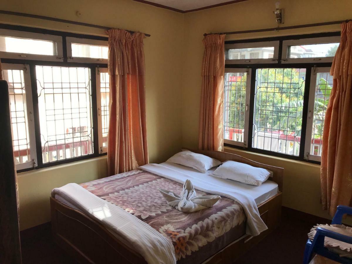 Geo Guest house Pokhara Extérieur photo