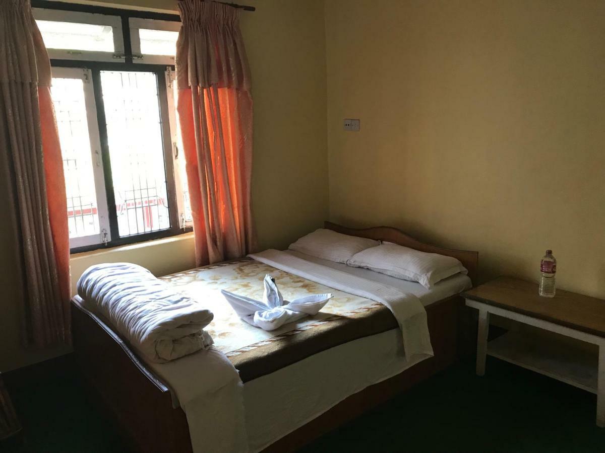 Geo Guest house Pokhara Extérieur photo
